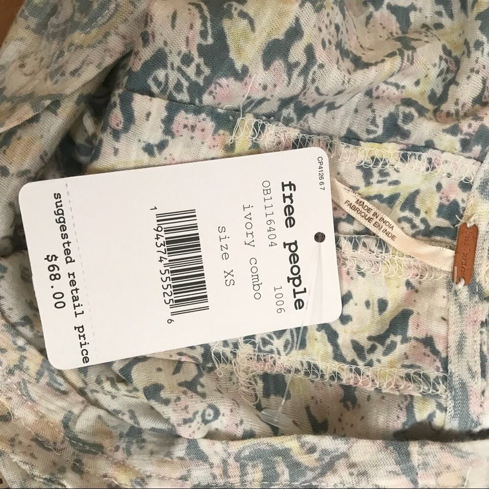 Free People High Tide Print High Low T-Shirt Top Size XS NEW - Picture 8 of 9